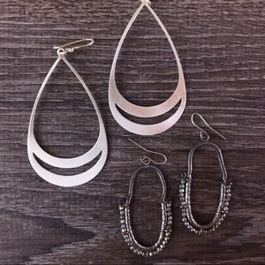 2pc silver teardrop earring set